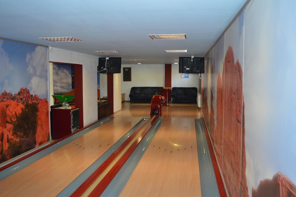 Davi Penzion & Bowling Rožňava Exterior foto