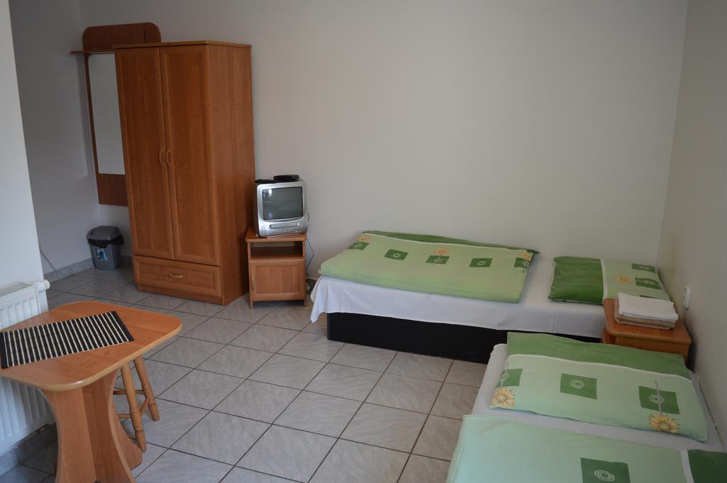 Davi Penzion & Bowling Rožňava Habitación foto